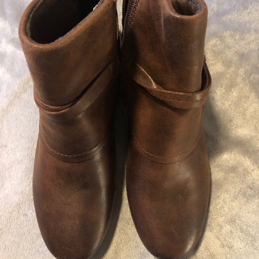 Scarlet yu’u’ Ankle Booties